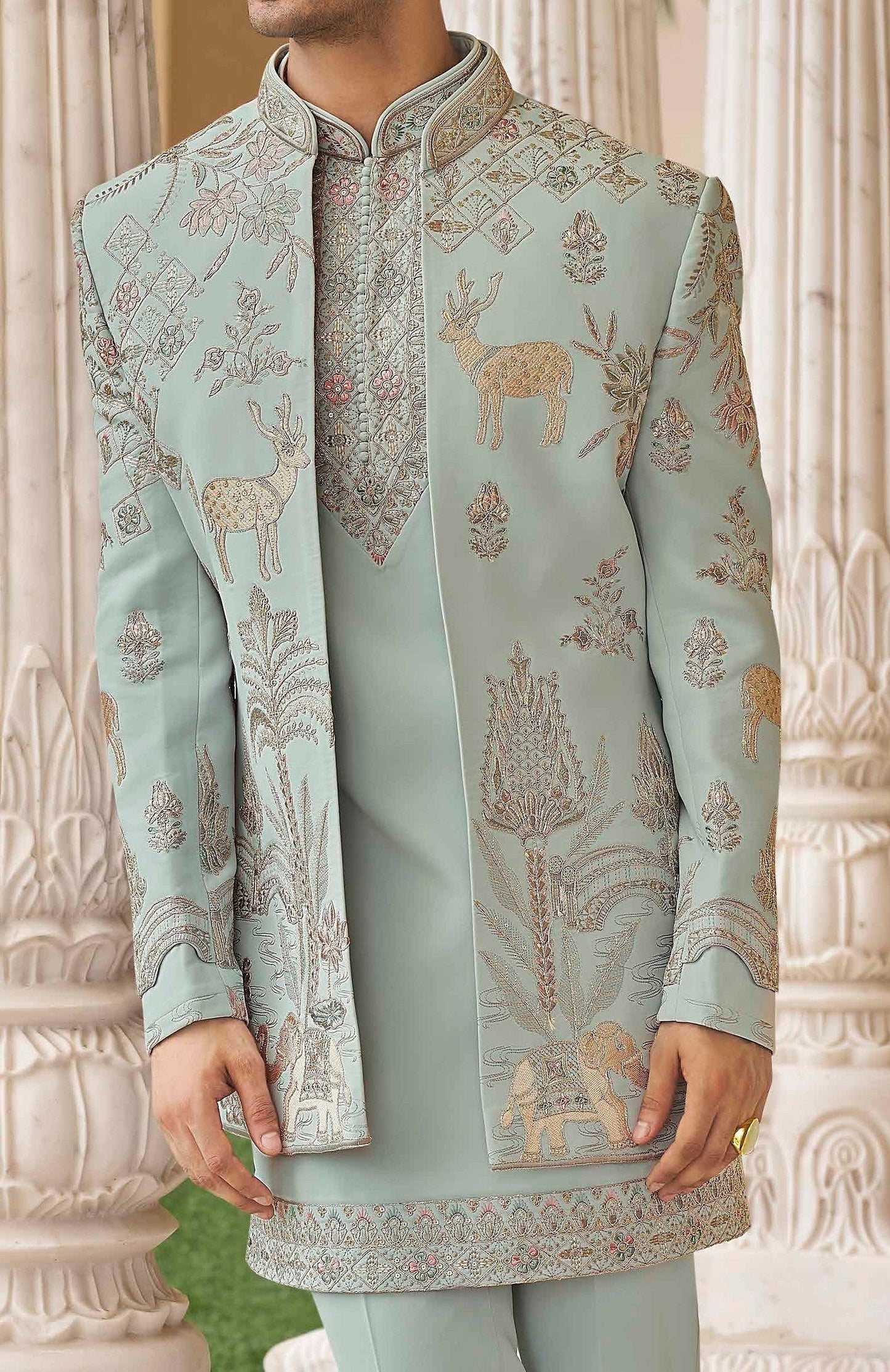 Pastel greay Indo westen