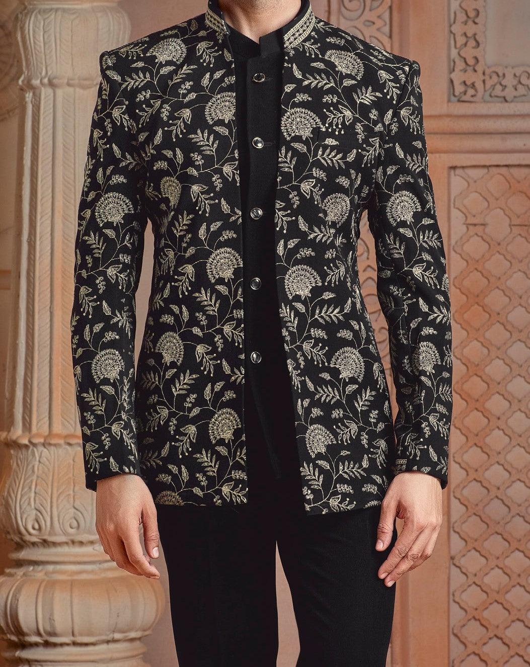 Black threaded work open Jodhpuri