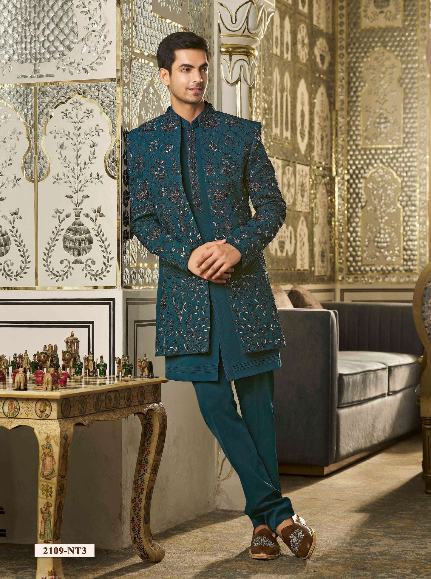 Turquoise blue Indo westen