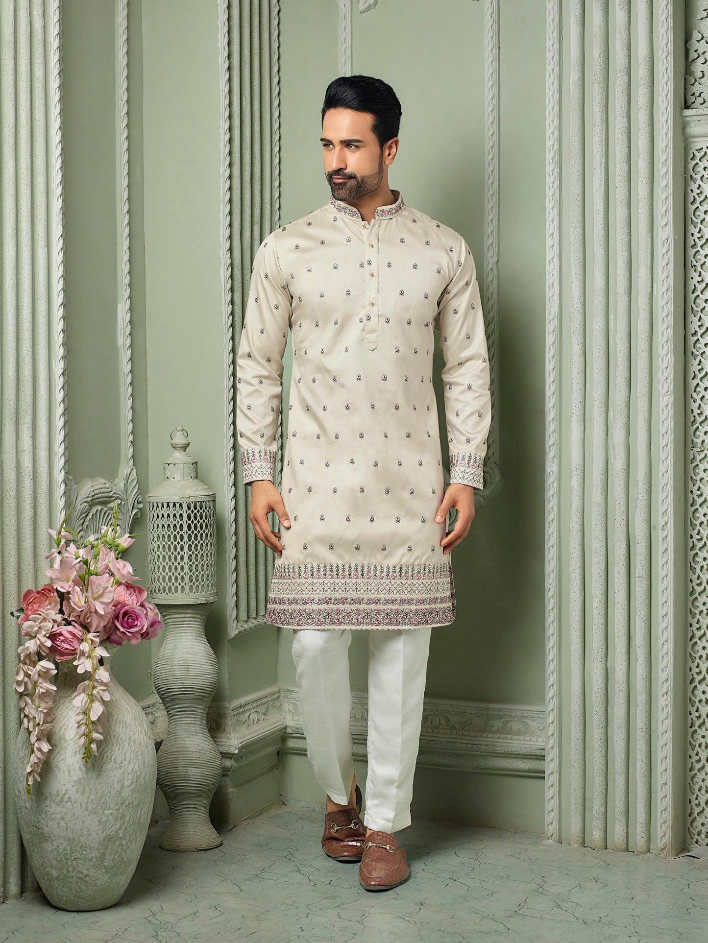 Off white silk kurta set with threaded embroidery work